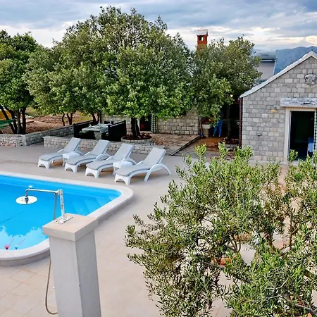 Sweet Dreams Holiday home Pucisca